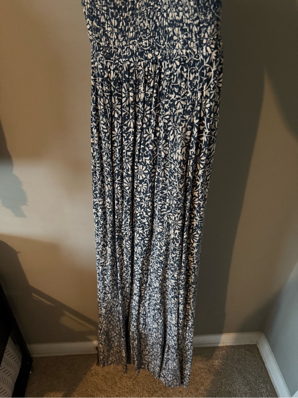 Navy & White Floral Maxi Dress with V-Neck - Picture 6 of 6